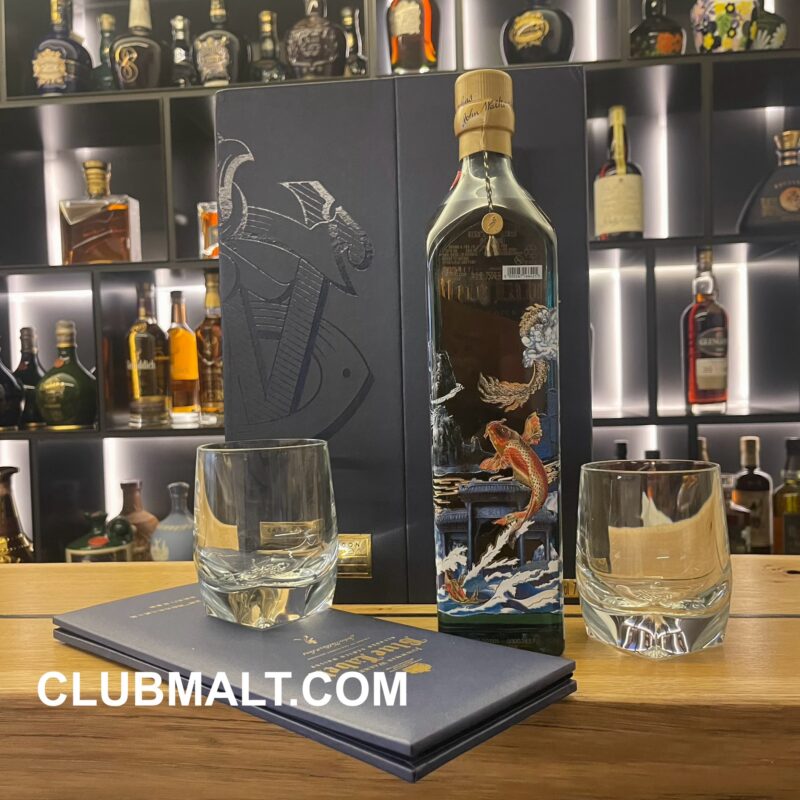 JOHNNIE WALKER BLUE LABEL CARP AND DRAGON 75CL