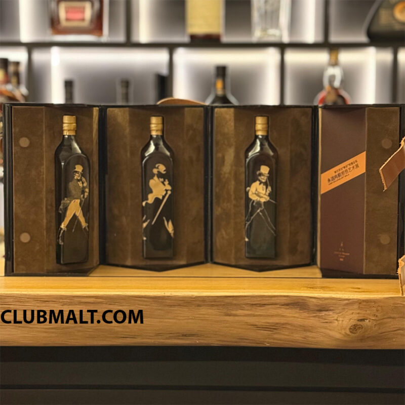 JOHNNIE WALKER BLUE LABEL HOUSE STRIDING MAN SET 3 X 20CL