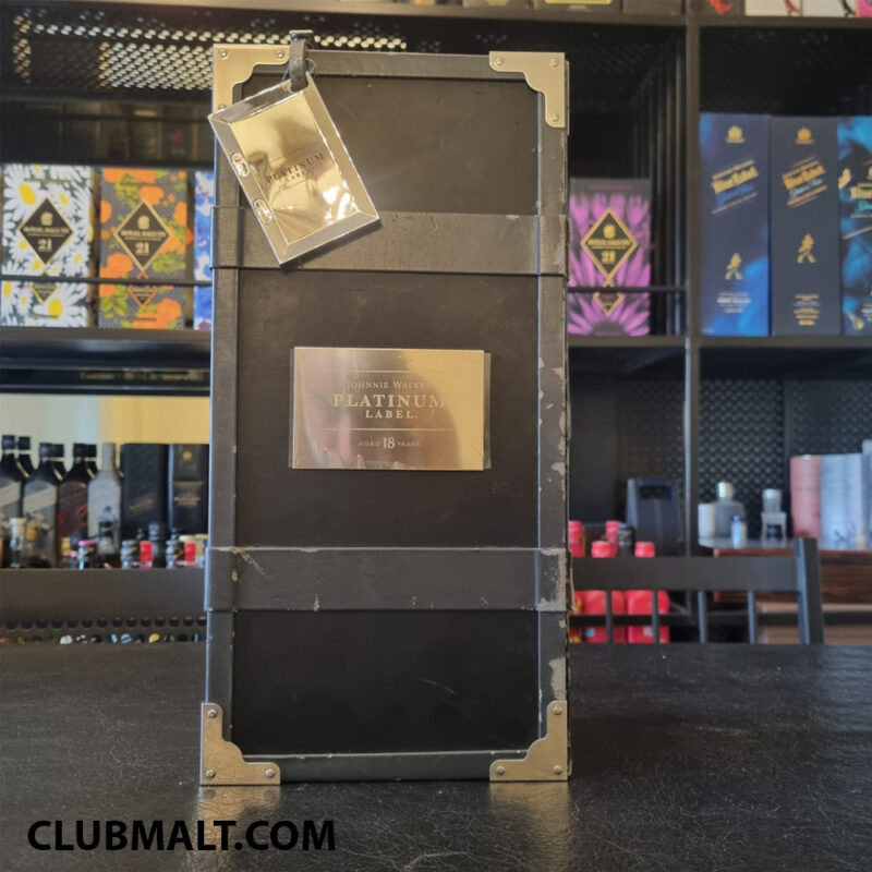 Johnnie Walker Platinum 18Y 75CL (Box Medium Condition)